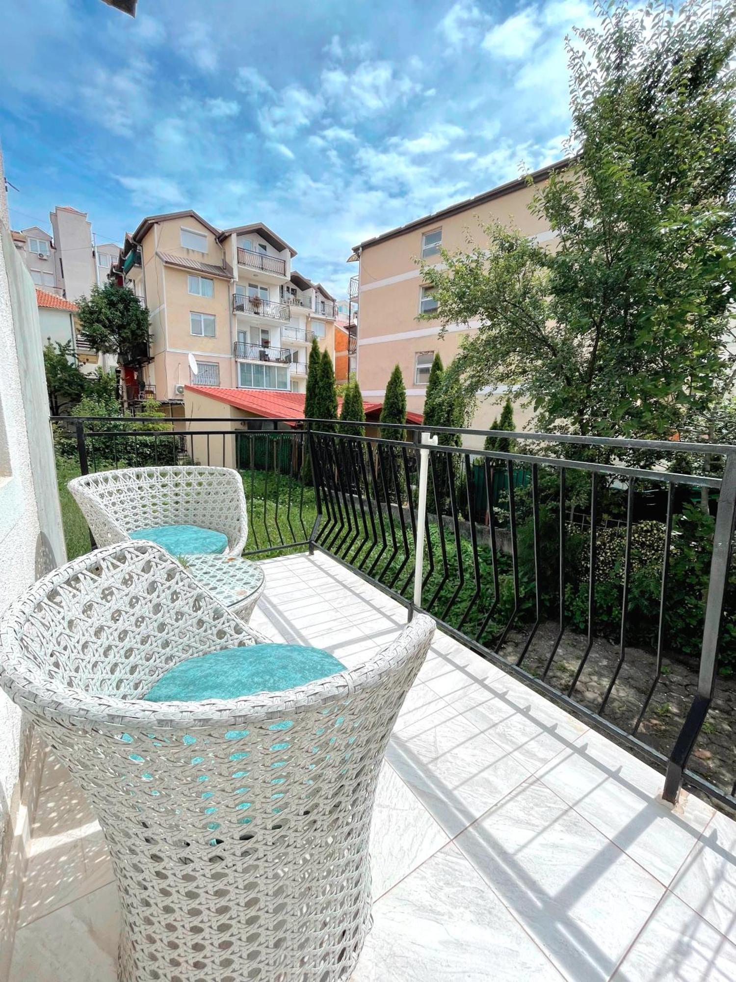 Makedonka Apartments Ohrid Ngoại thất bức ảnh